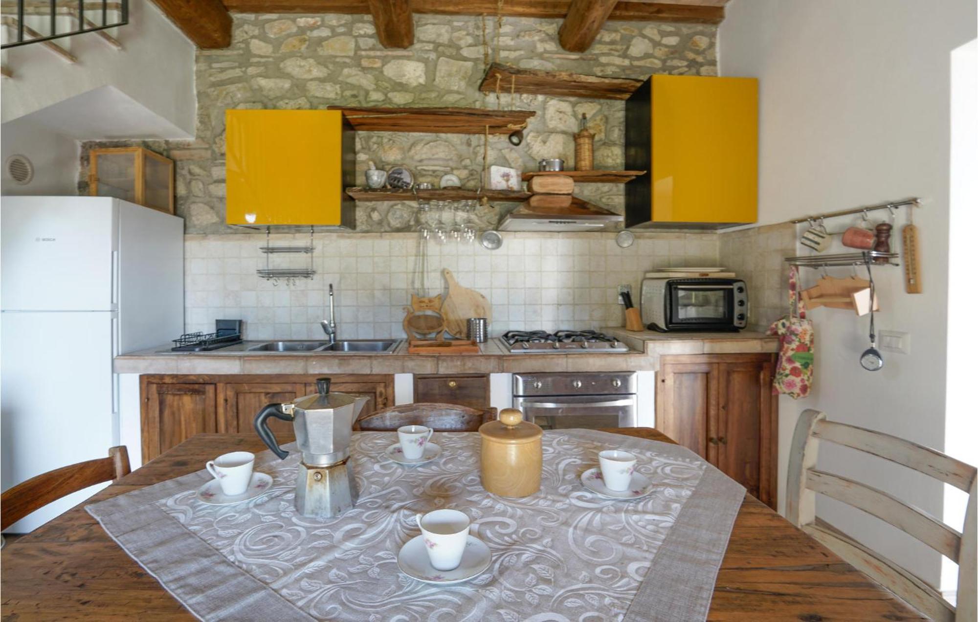 3 Bedroom Nice Home In Campiglia Dorcia Campiglia dʼOrcia Εξωτερικό φωτογραφία